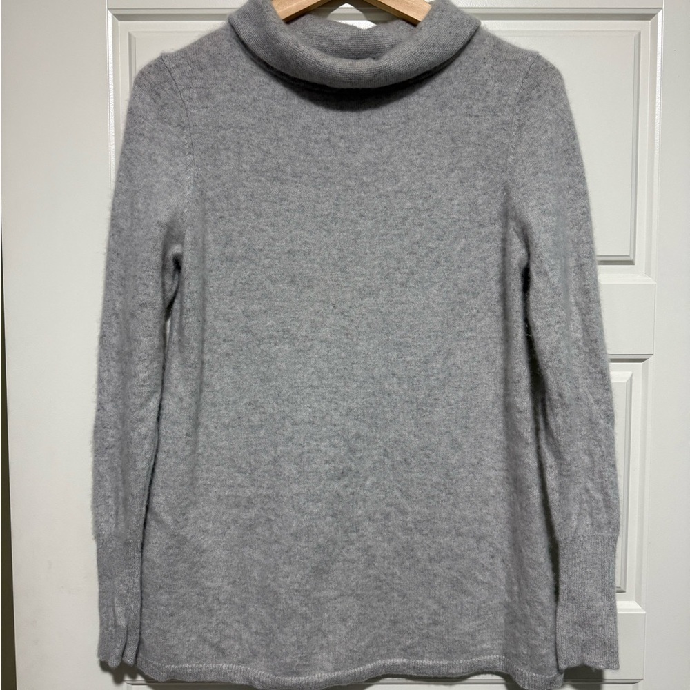Talbots Heather Gray cashmere Turtleneck Sweater